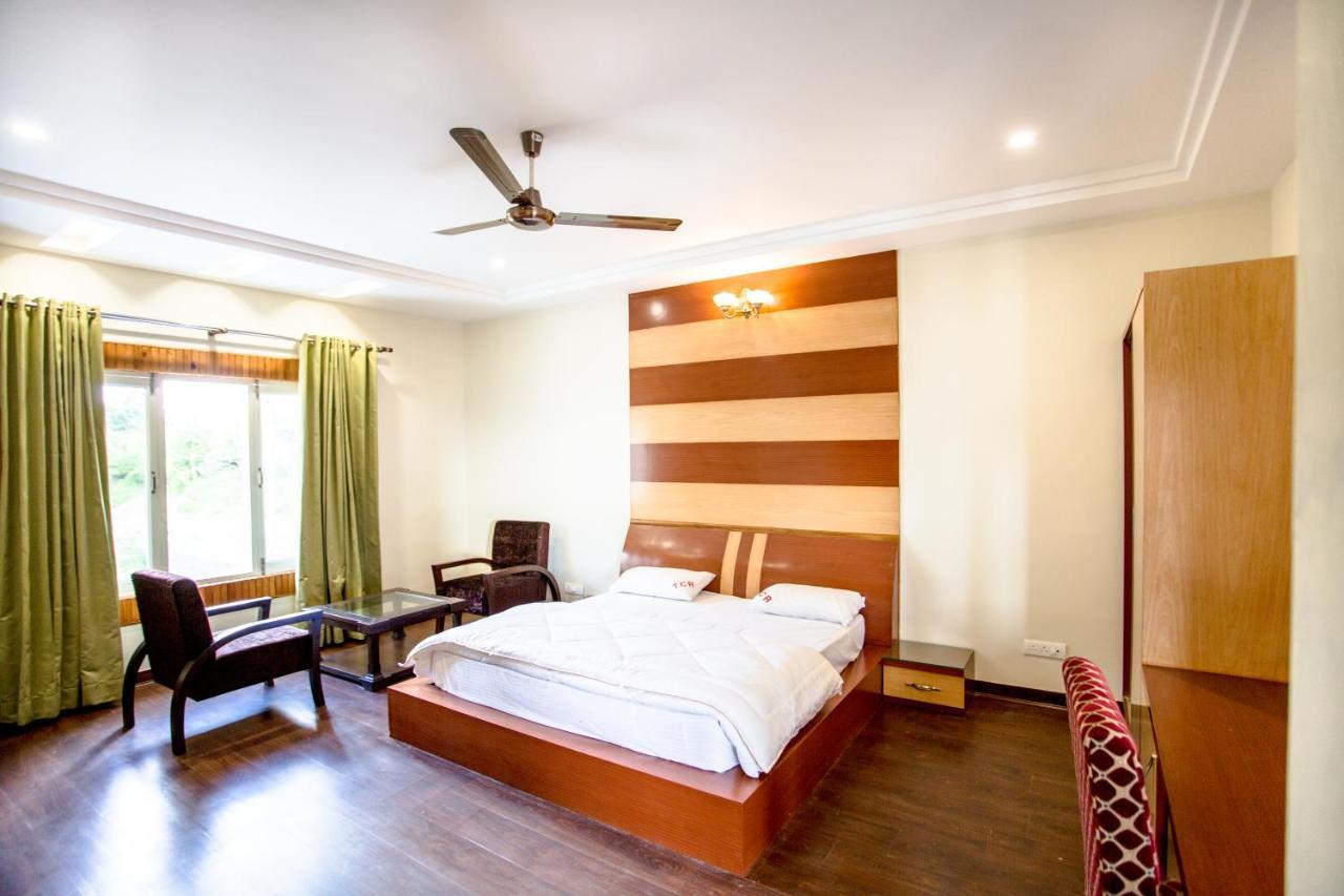 Tehri Club And Resort Chamba  Exterior photo